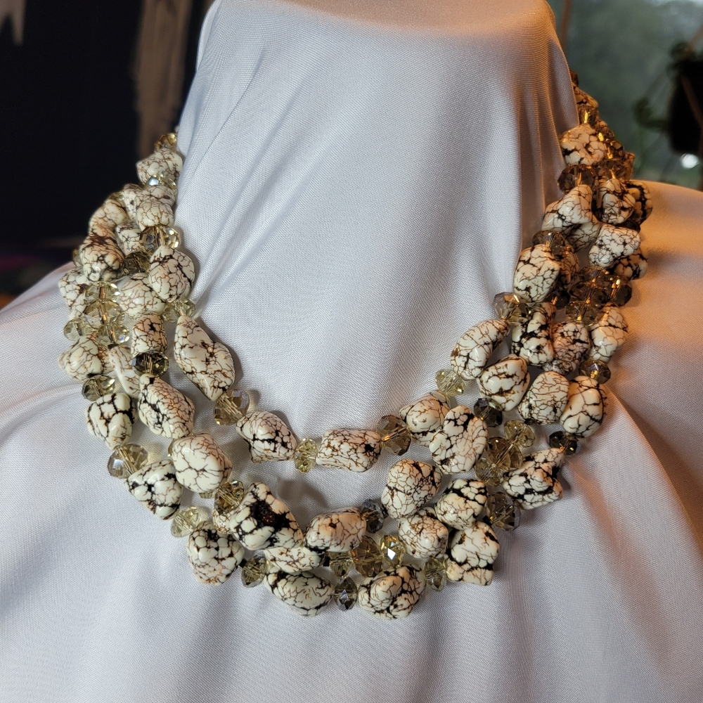 White Magnesite Turquoise Beaded Necklace